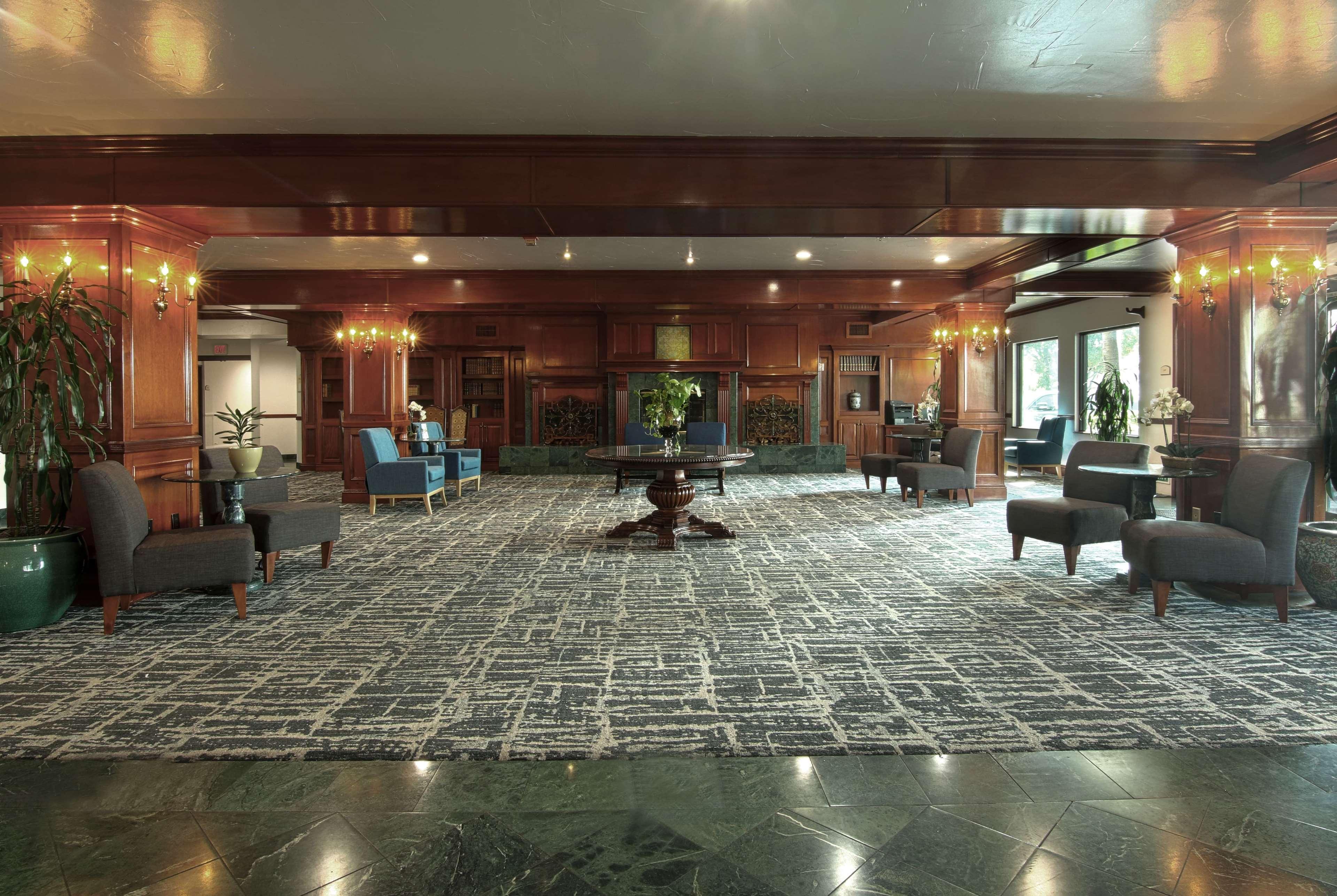 Azure Hotel&Suites Ontario Trademark Collection By Wyndham Eksteriør billede
